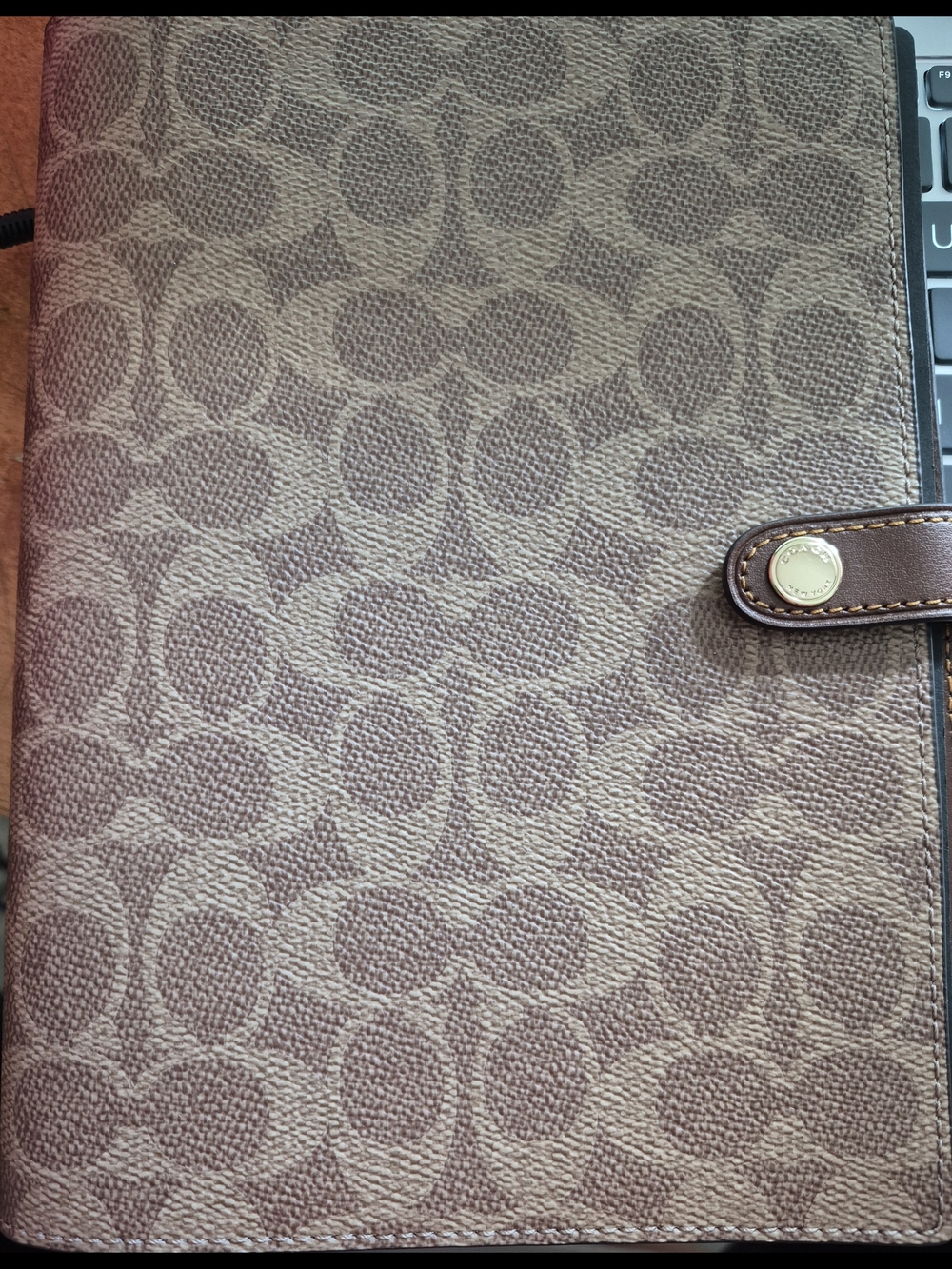 Coach Signature Canvas Folio with Snap Closure - Brown/Tan